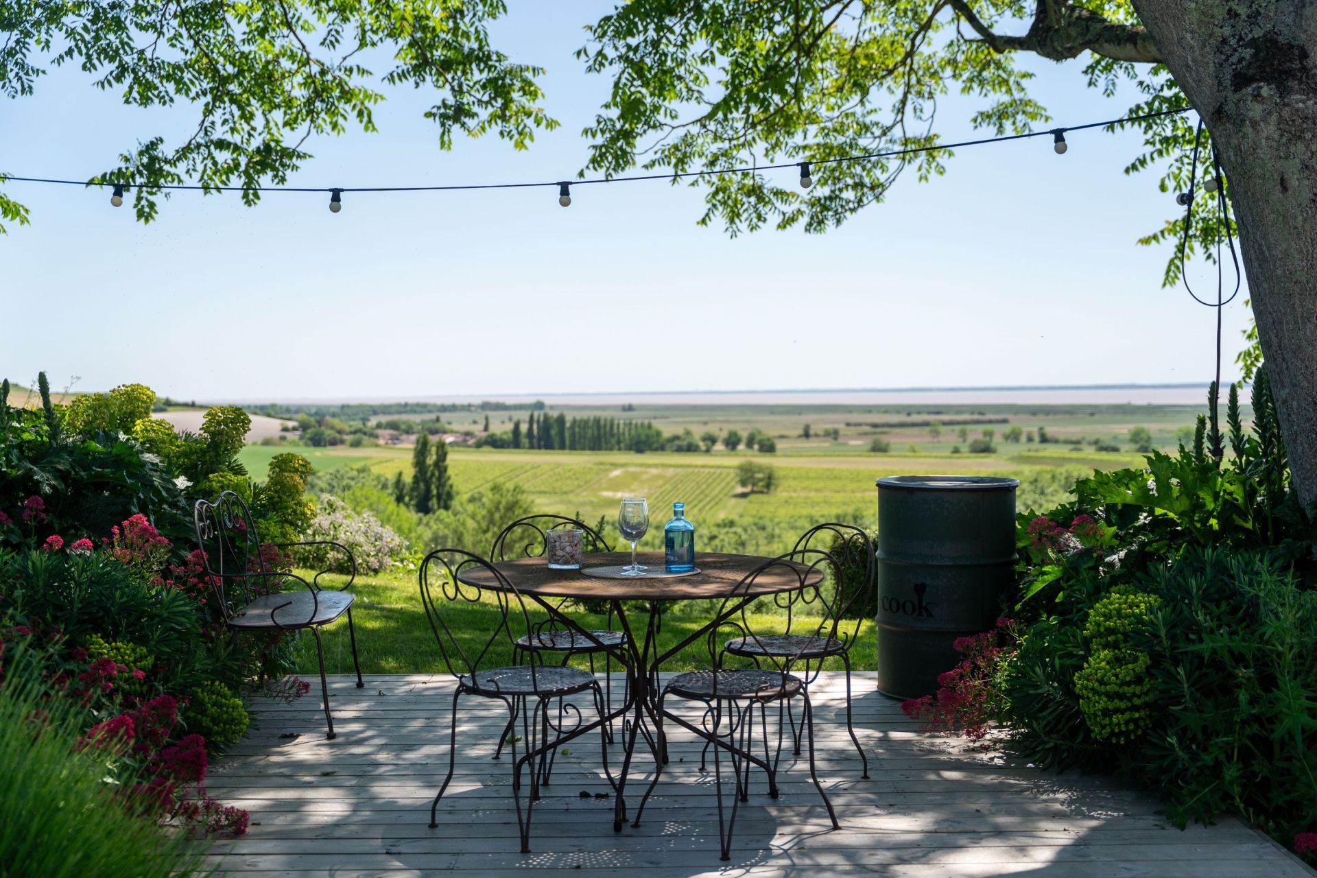house 6 Rooms for sale on FLOIRAC (17120)