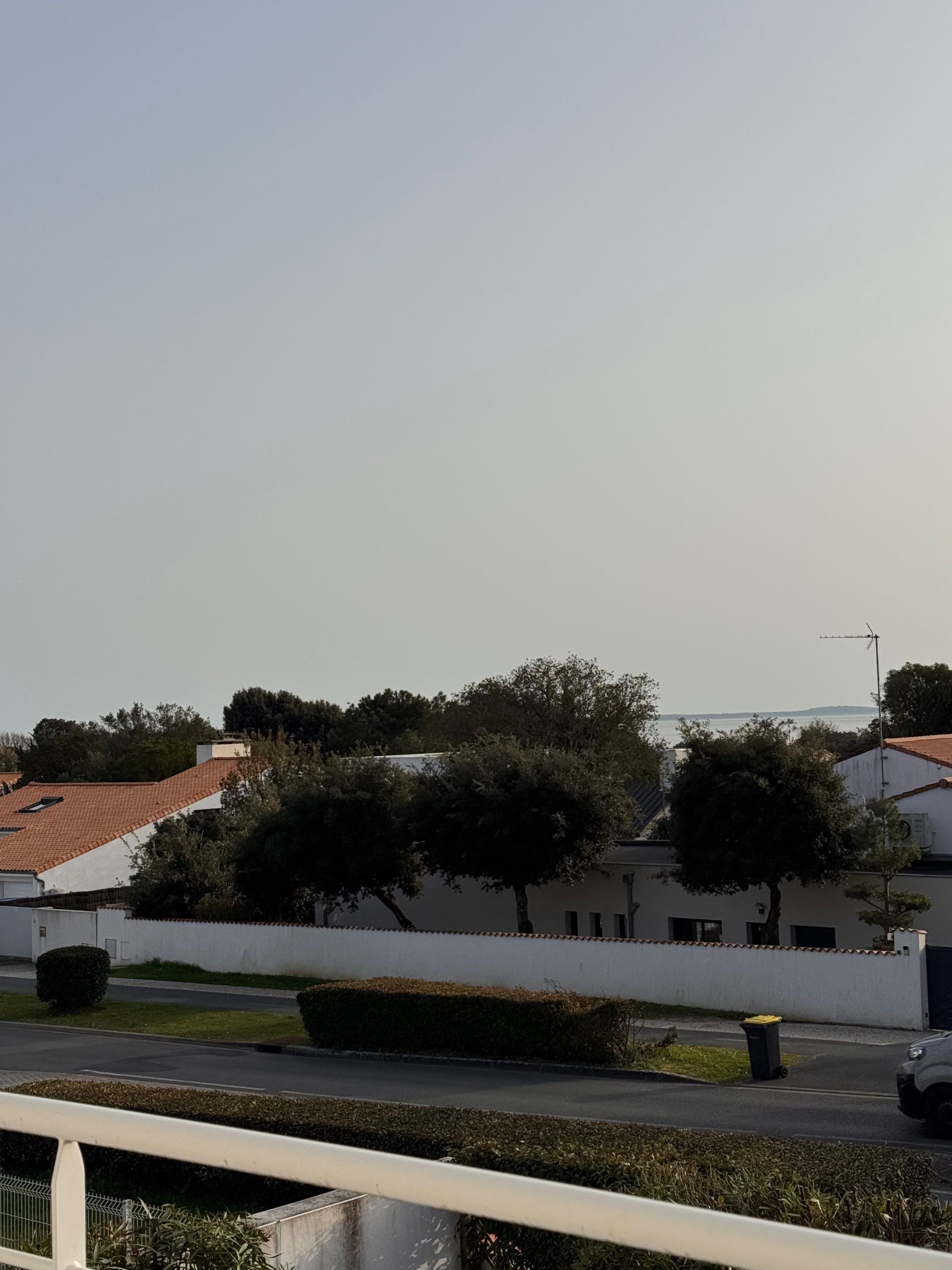 house 6 Rooms for sale on VAUX SUR MER (17640)