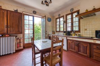 house 6 Rooms for sale on VAUX SUR MER (17640)