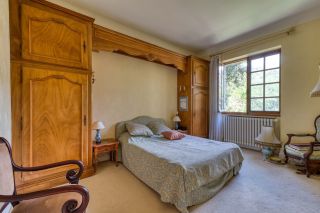 house 6 Rooms for sale on VAUX SUR MER (17640)