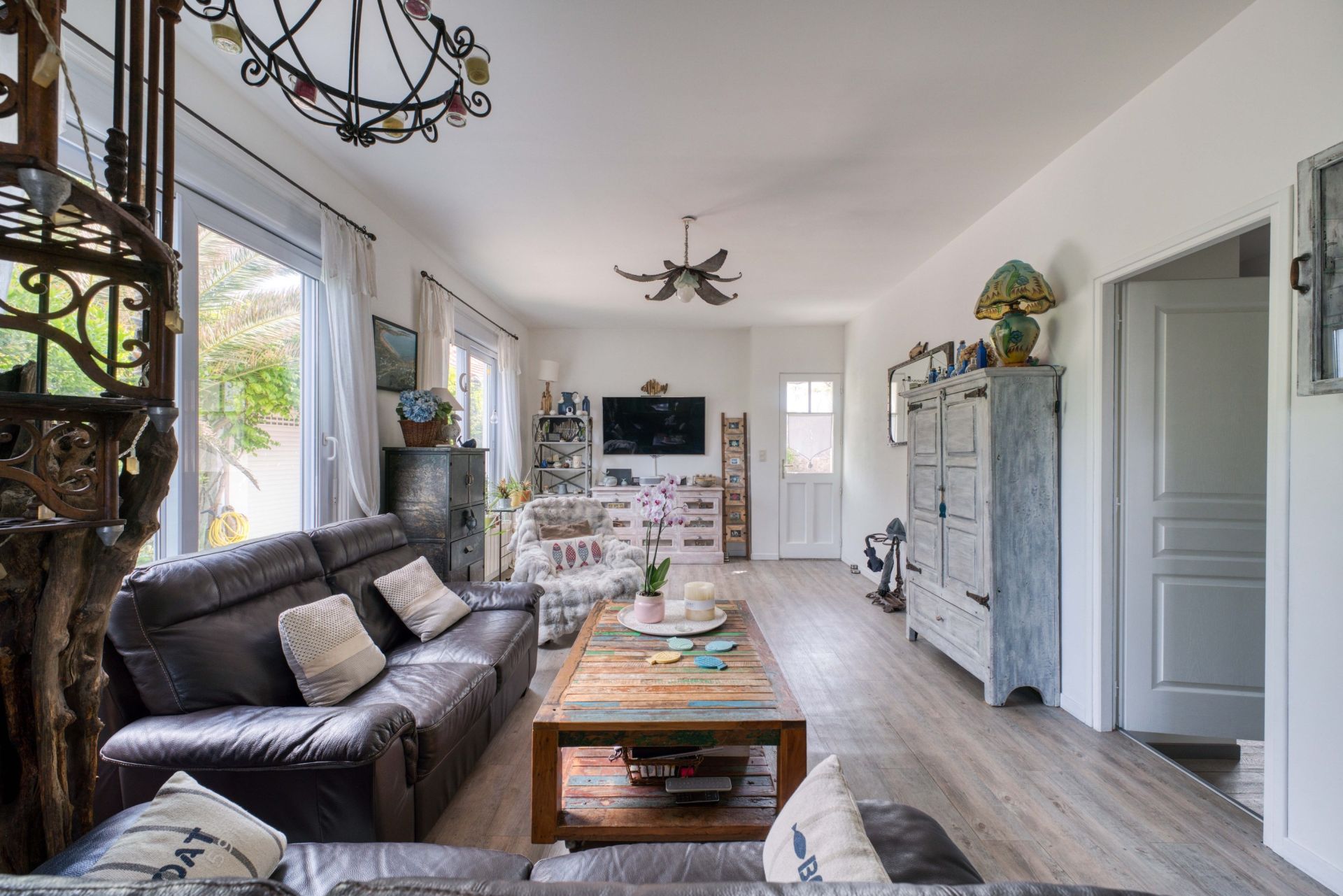house 5 Rooms for sale on DOMINO (17190)