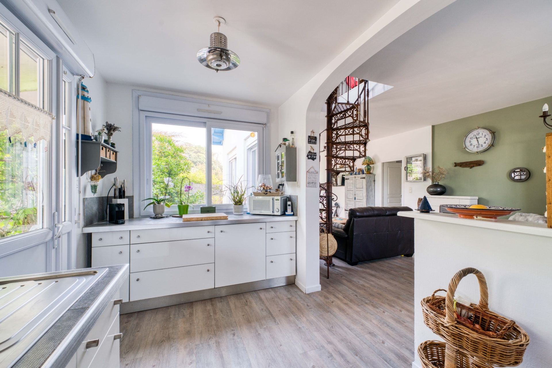 house 5 Rooms for sale on DOMINO (17190)