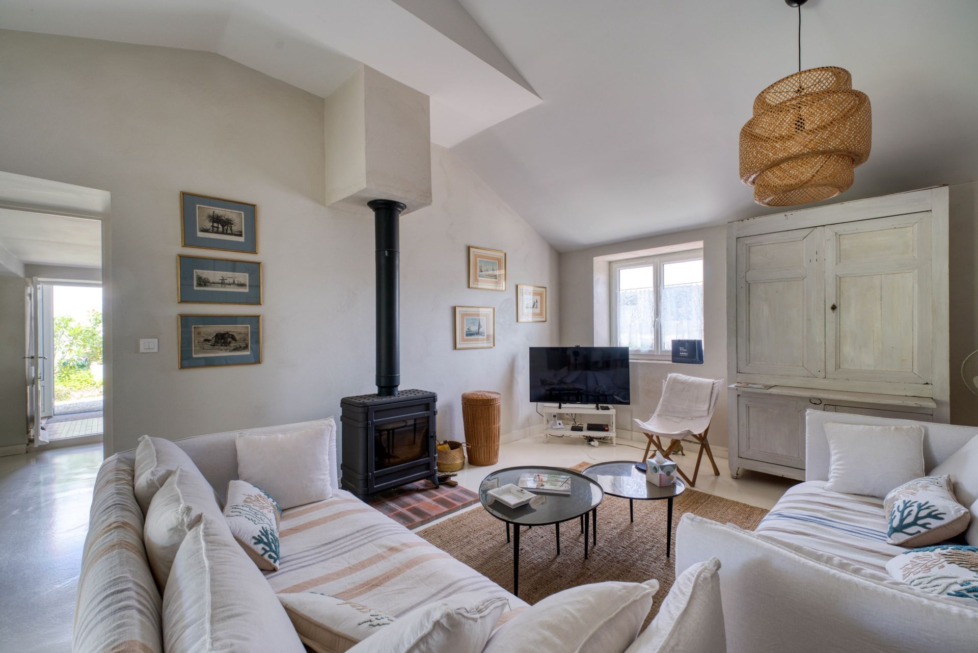 house 6 Rooms for sale on ST DENIS D OLERON (17650)