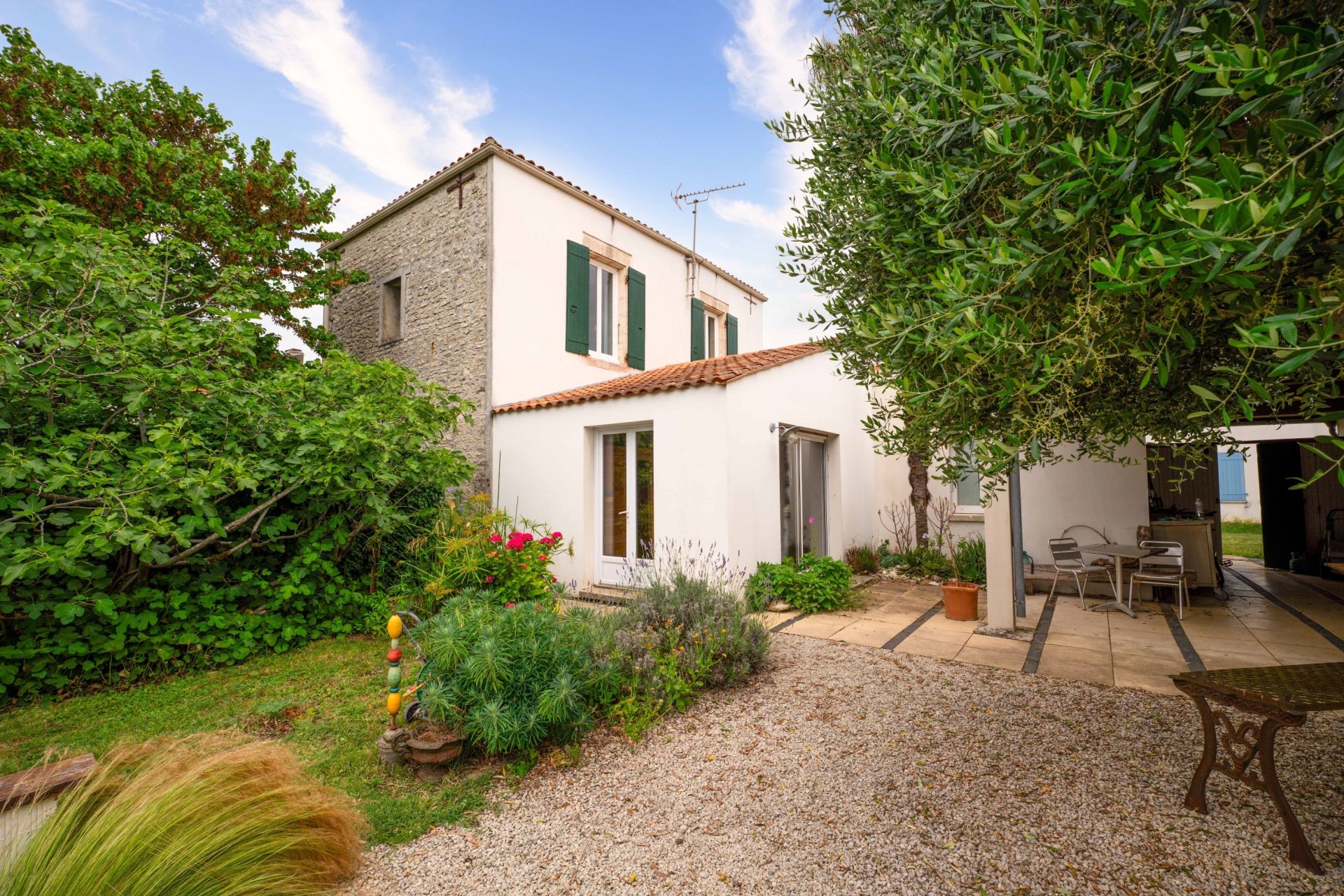 house 8 Rooms for sale on ST PIERRE D OLERON (17310)