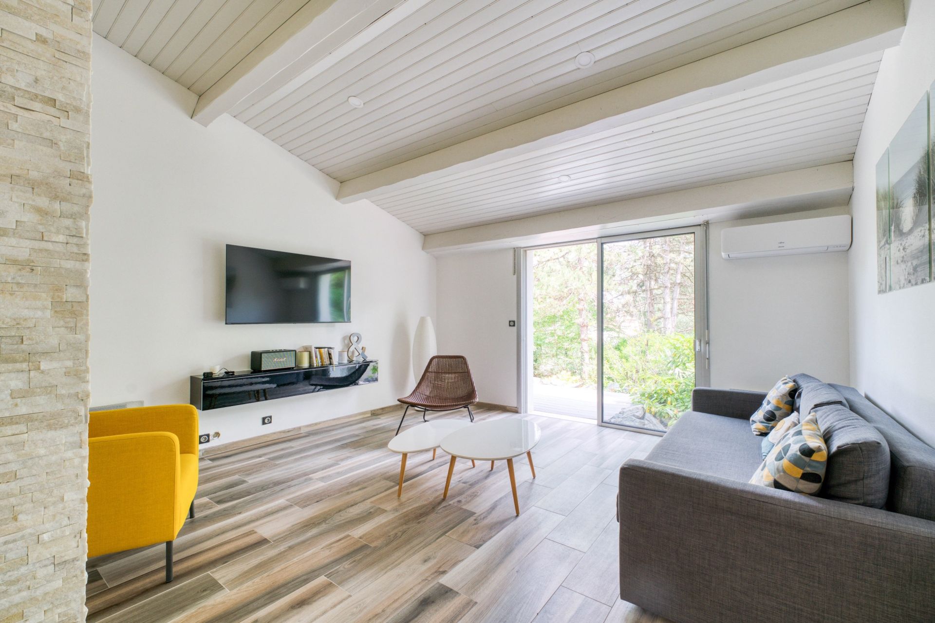 house 4 Rooms for sale on ST GEORGES DE DIDONNE (17110)