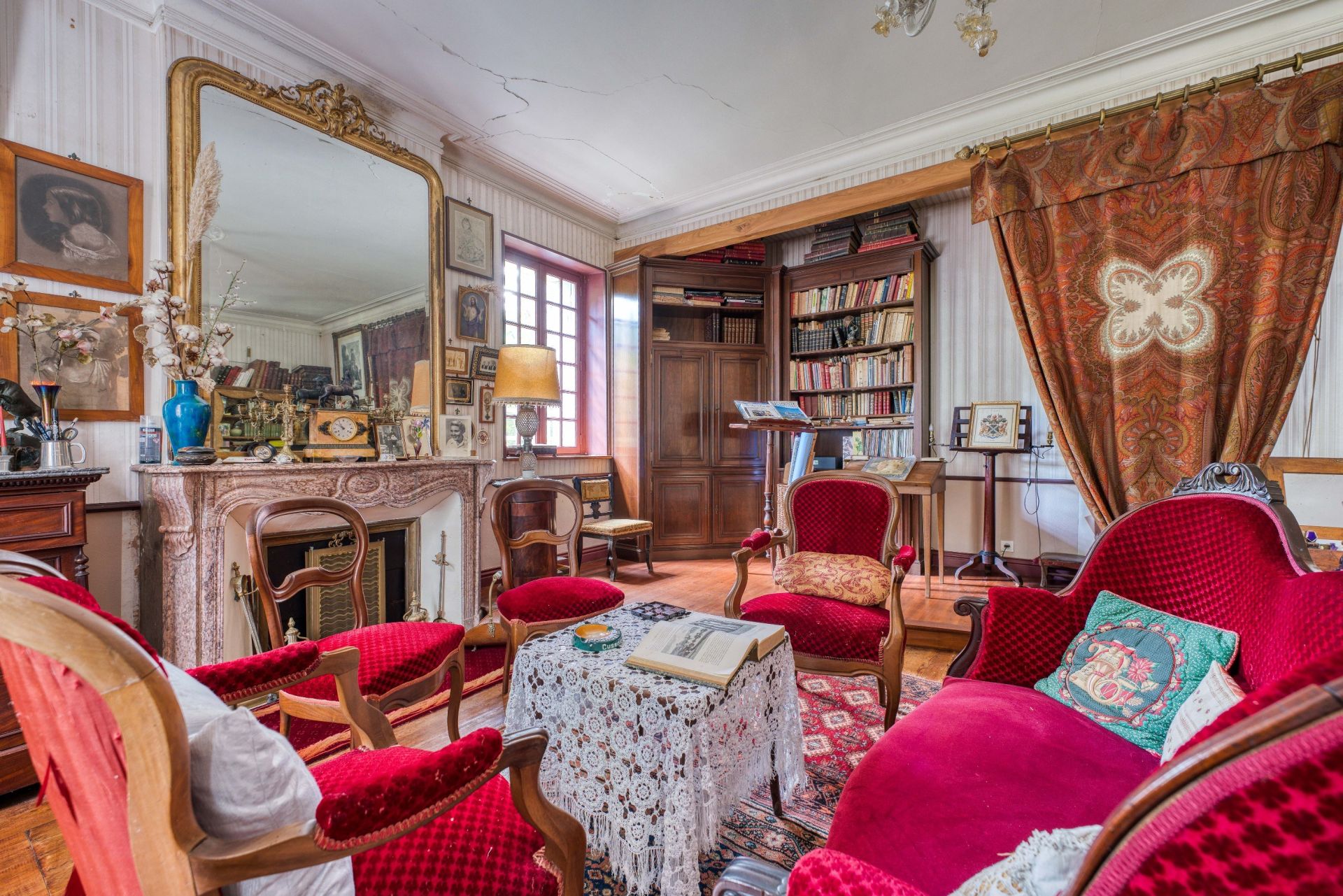 house 14 Rooms for sale on PESSINES (17810)