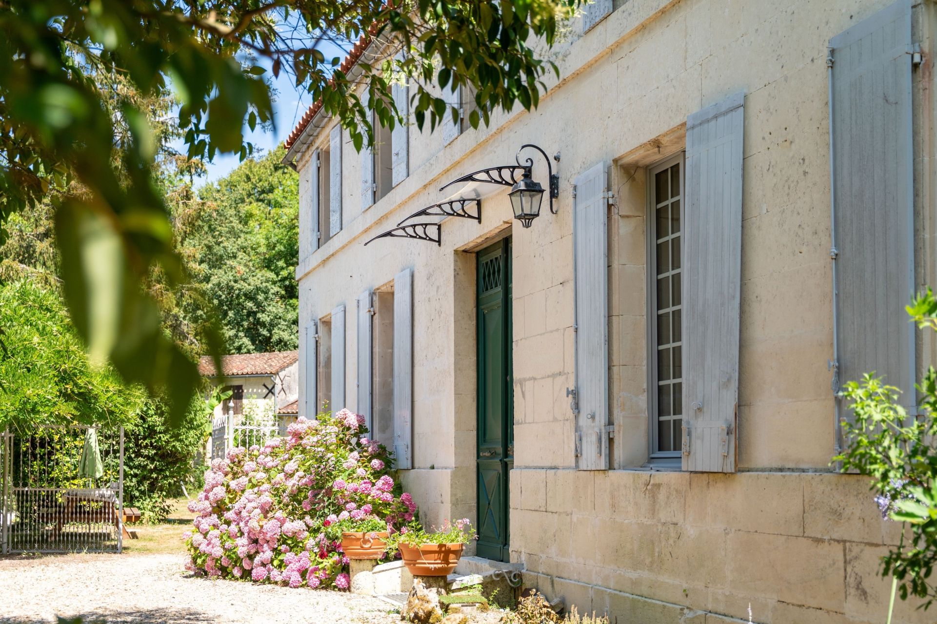 maison 14 Pièces en vente sur PESSINES (17810)