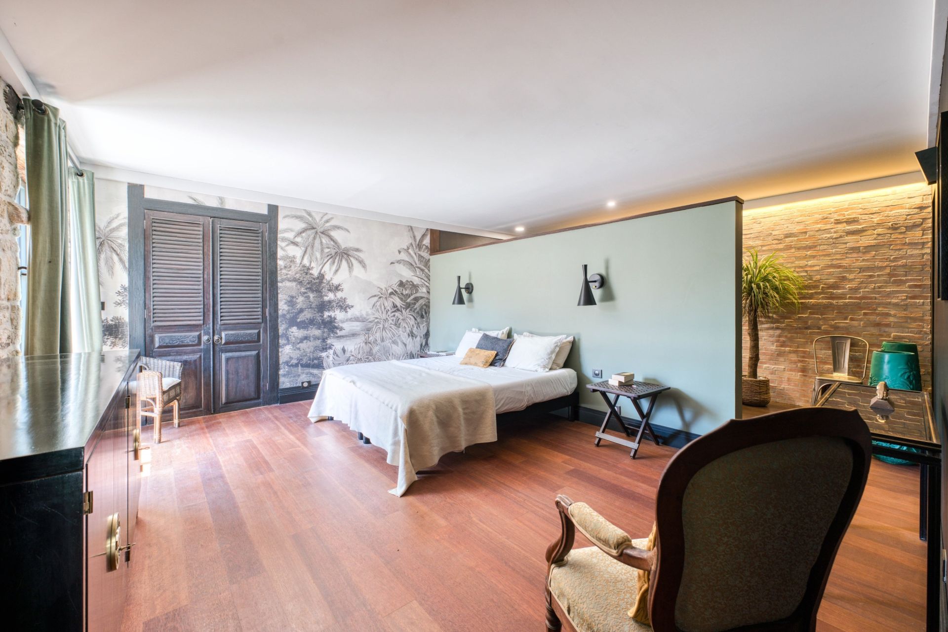 house 12 Rooms for sale on ST PIERRE D OLERON (17310)