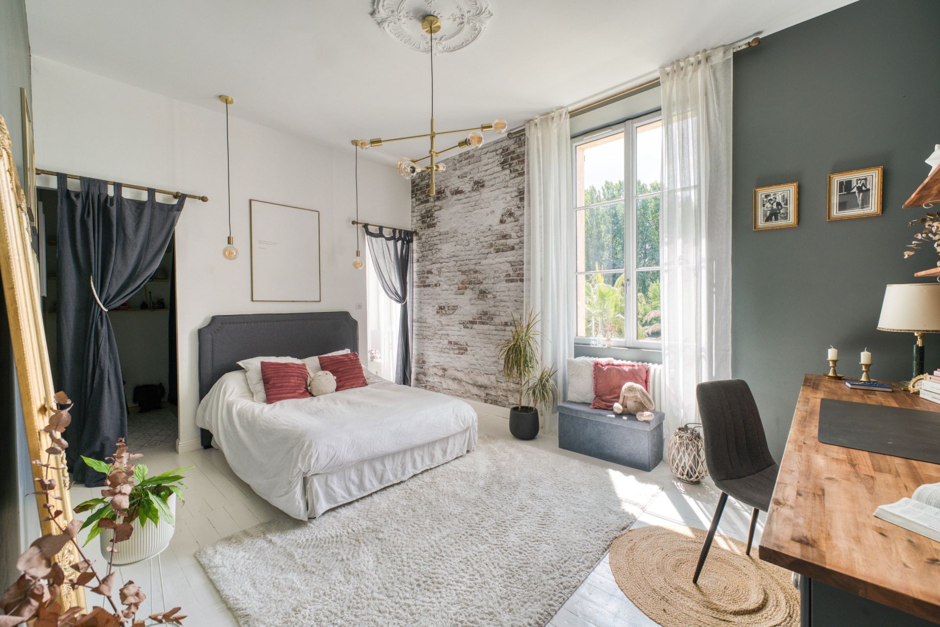 château 23 Pièces en vente sur ST JULIEN DE L ESCAP (17400)