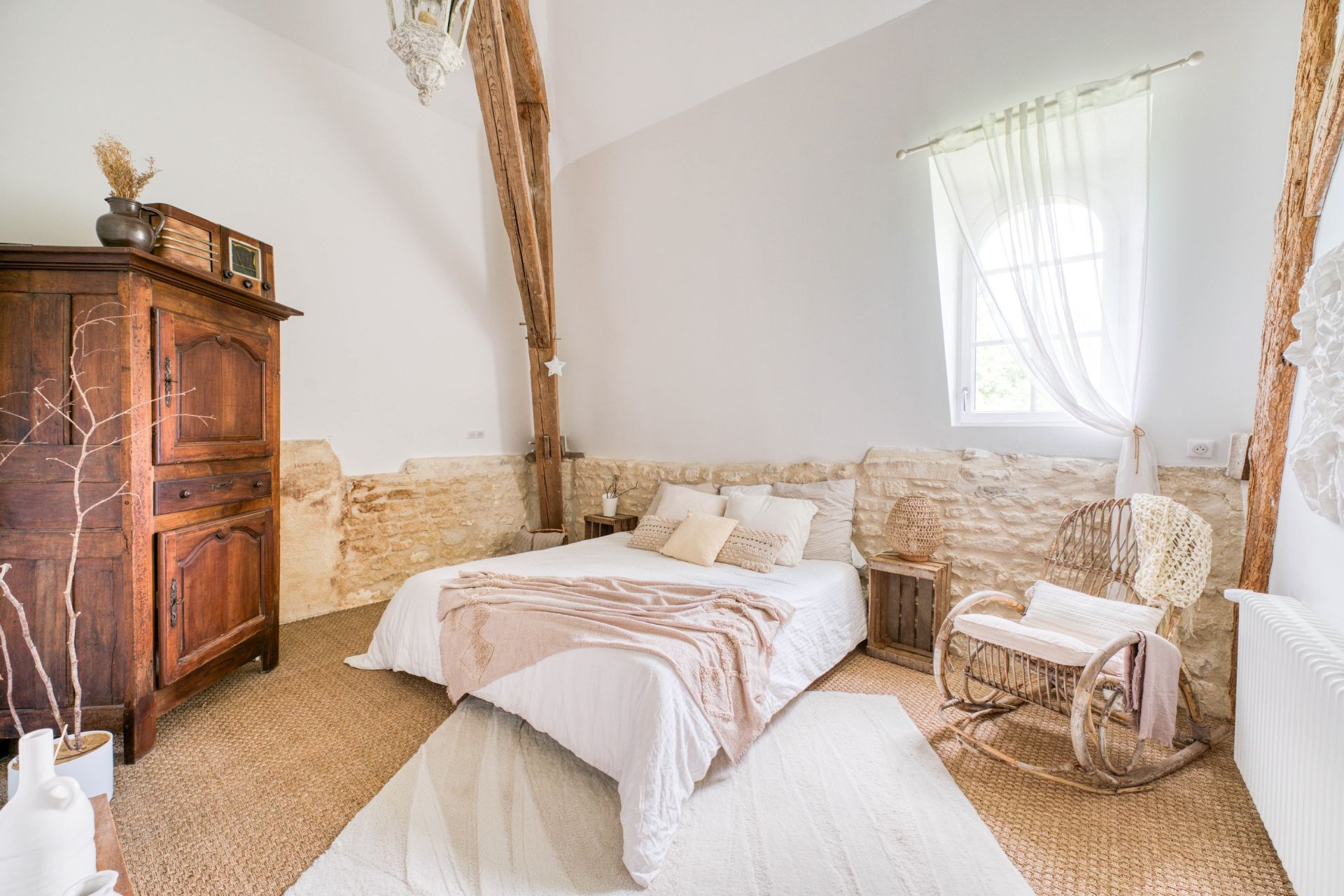 château 23 Pièces en vente sur ST JULIEN DE L ESCAP (17400)