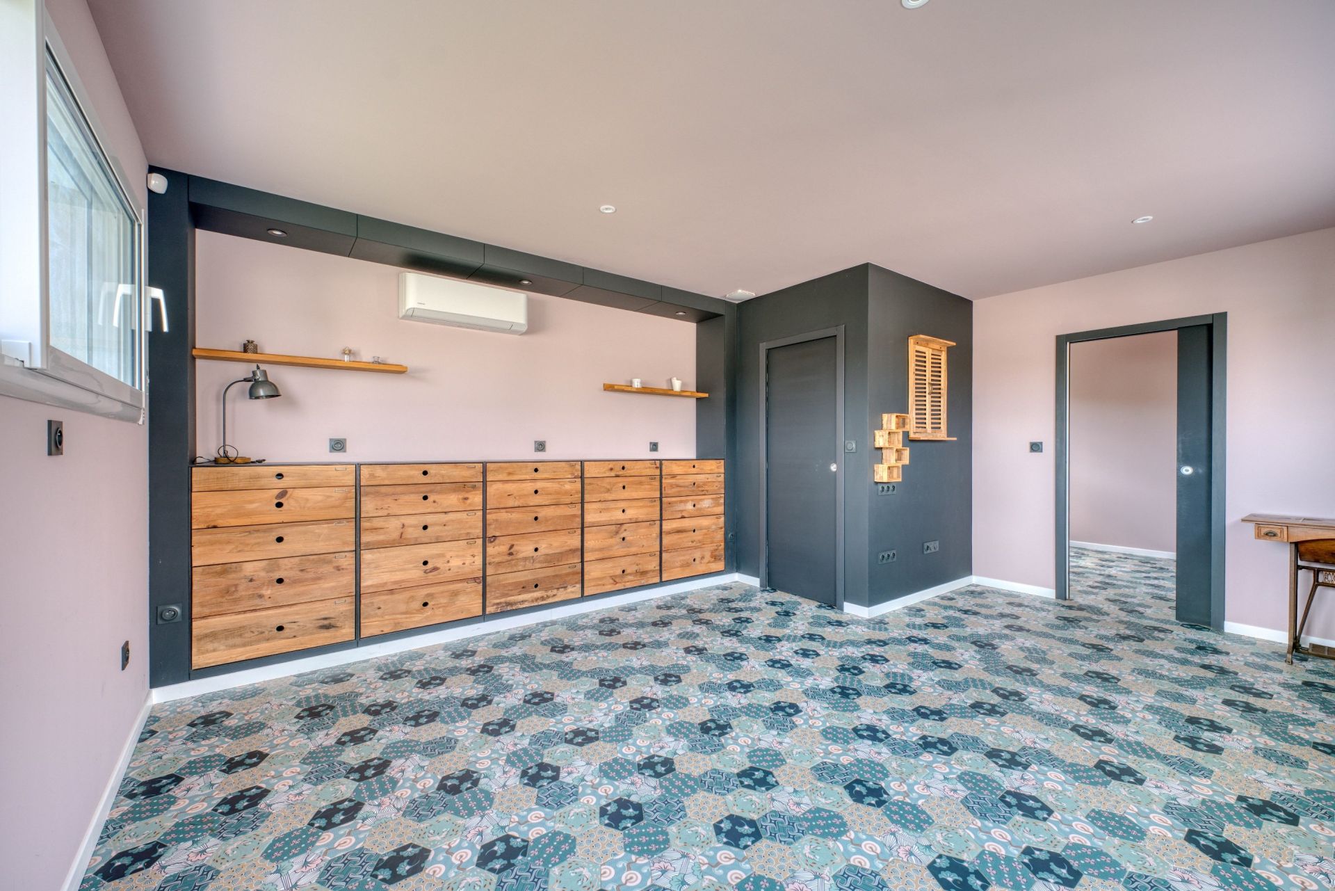 house 10 Rooms for sale on ROYAN (17200)
