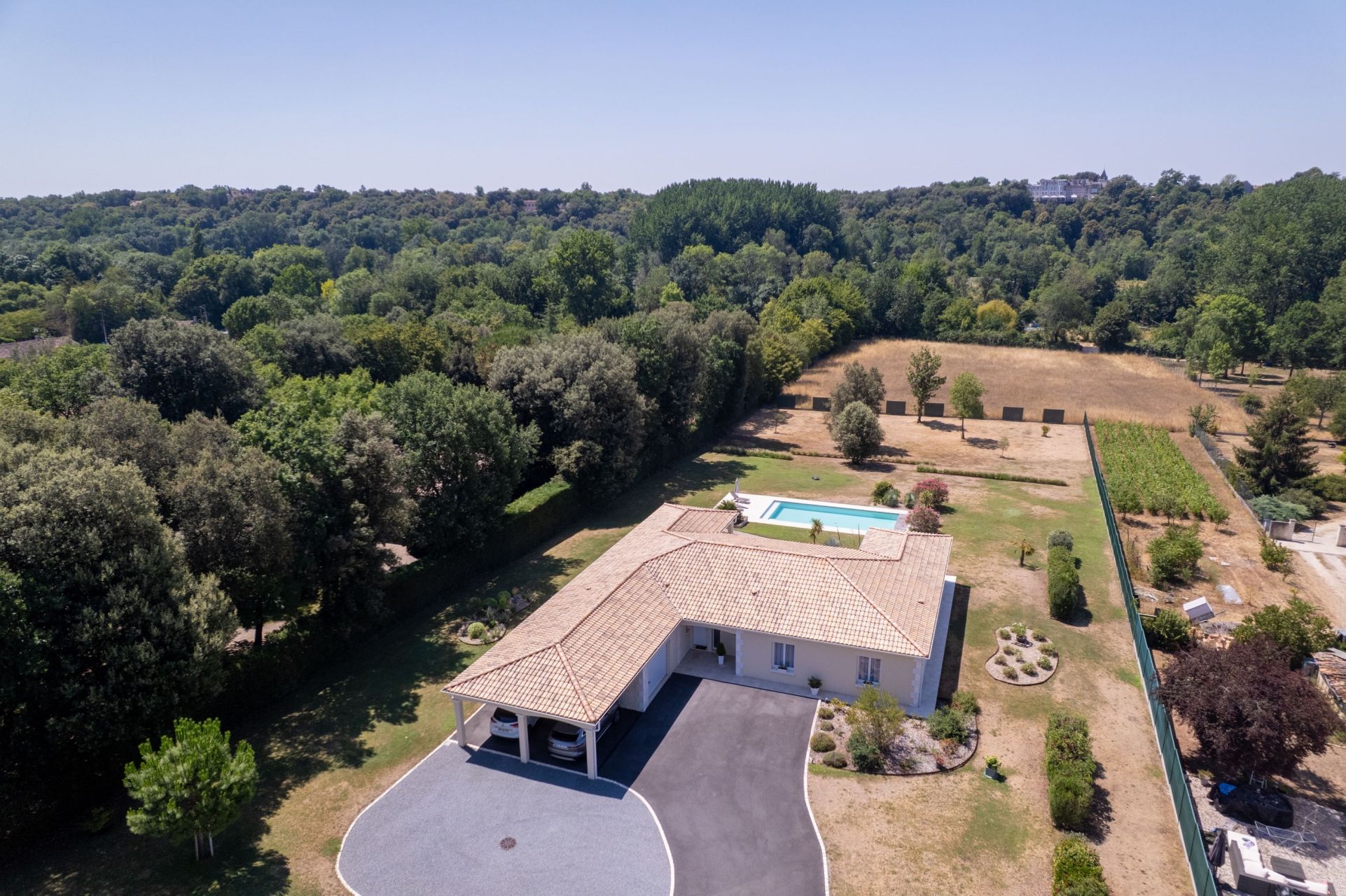 maison contemporaine 5 Pièces en vente sur ST BRICE (16100)