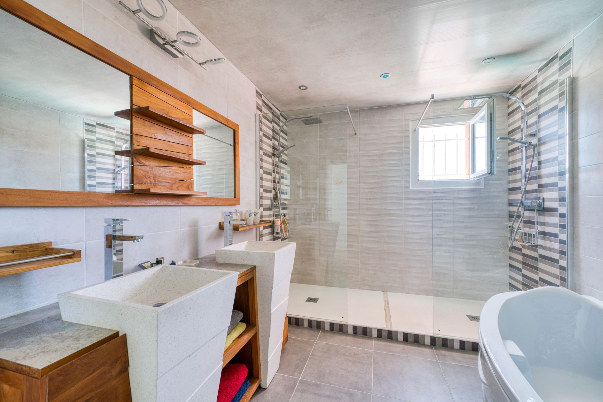 maison 6 Pièces en vente sur MEDIS (17600)