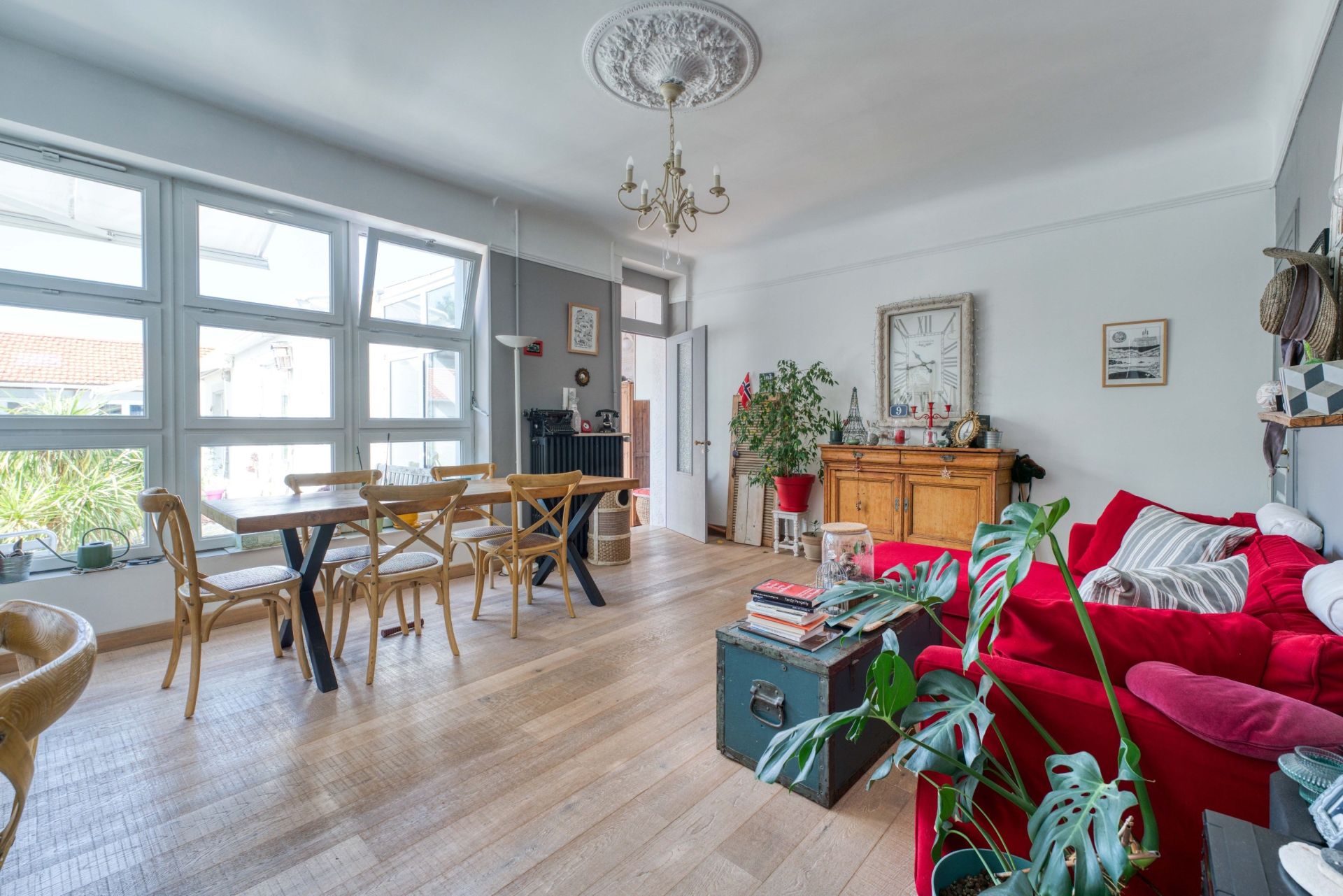 house 7 Rooms for sale on BOURCEFRANC LE CHAPUS (17560)