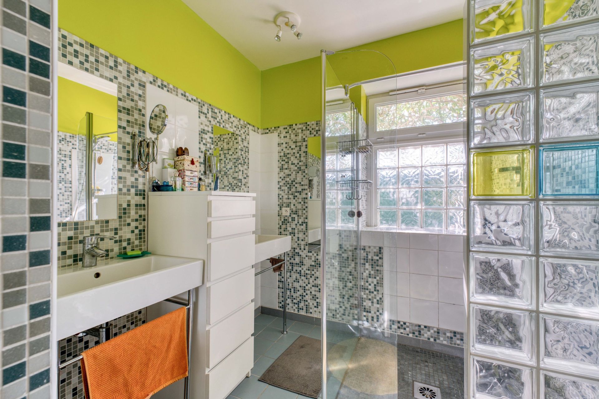 house 7 Rooms for sale on BOURCEFRANC LE CHAPUS (17560)
