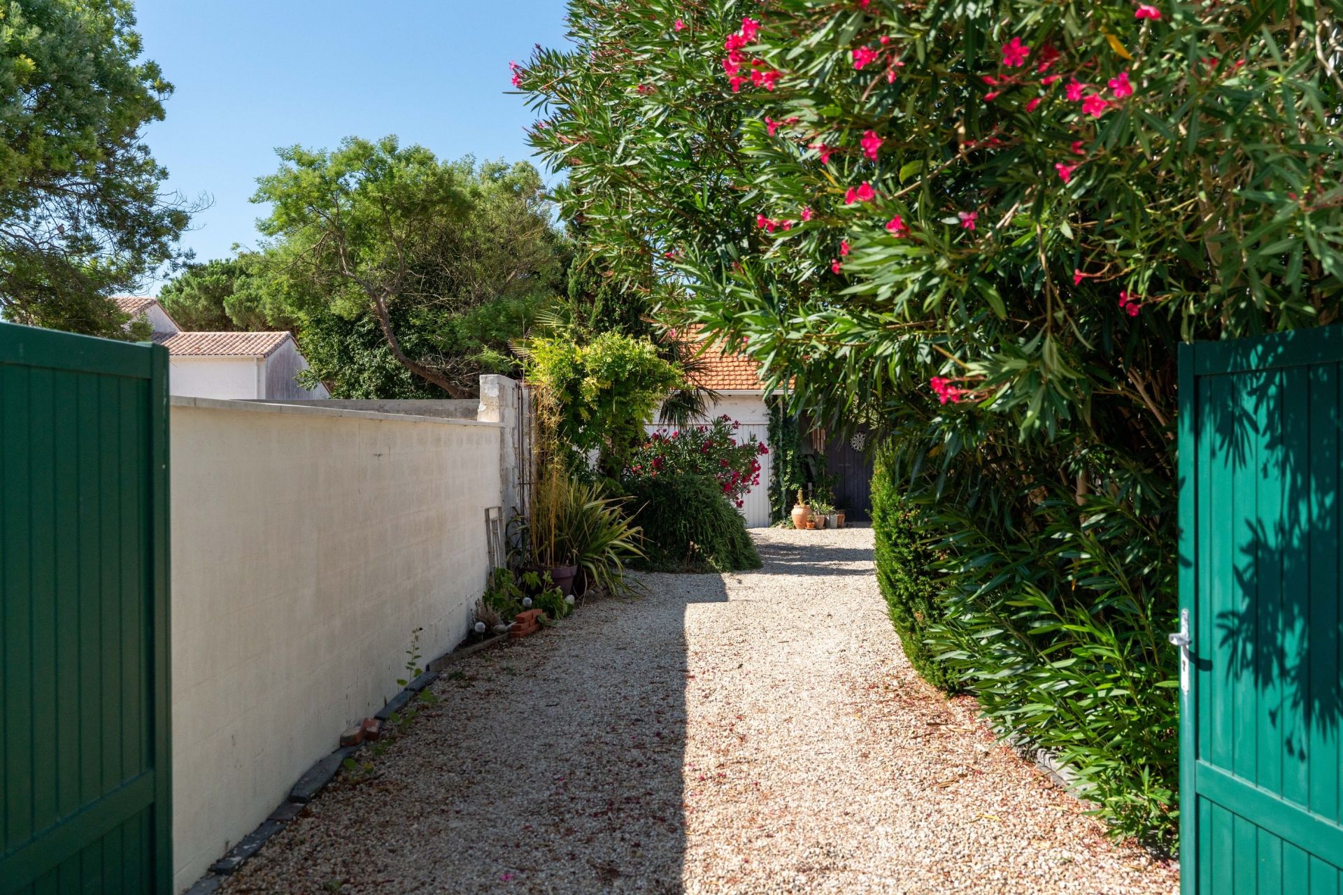 house 7 Rooms for sale on BOURCEFRANC LE CHAPUS (17560)