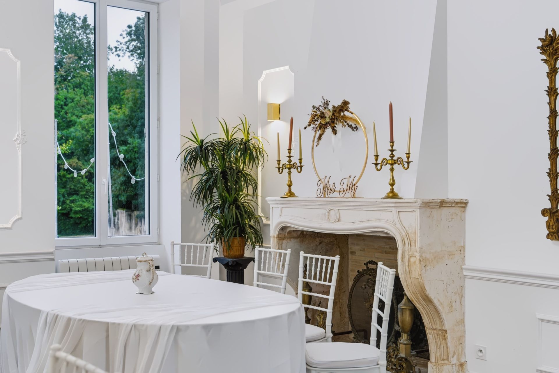 house 17 Rooms for sale on ST HIPPOLYTE (17430)