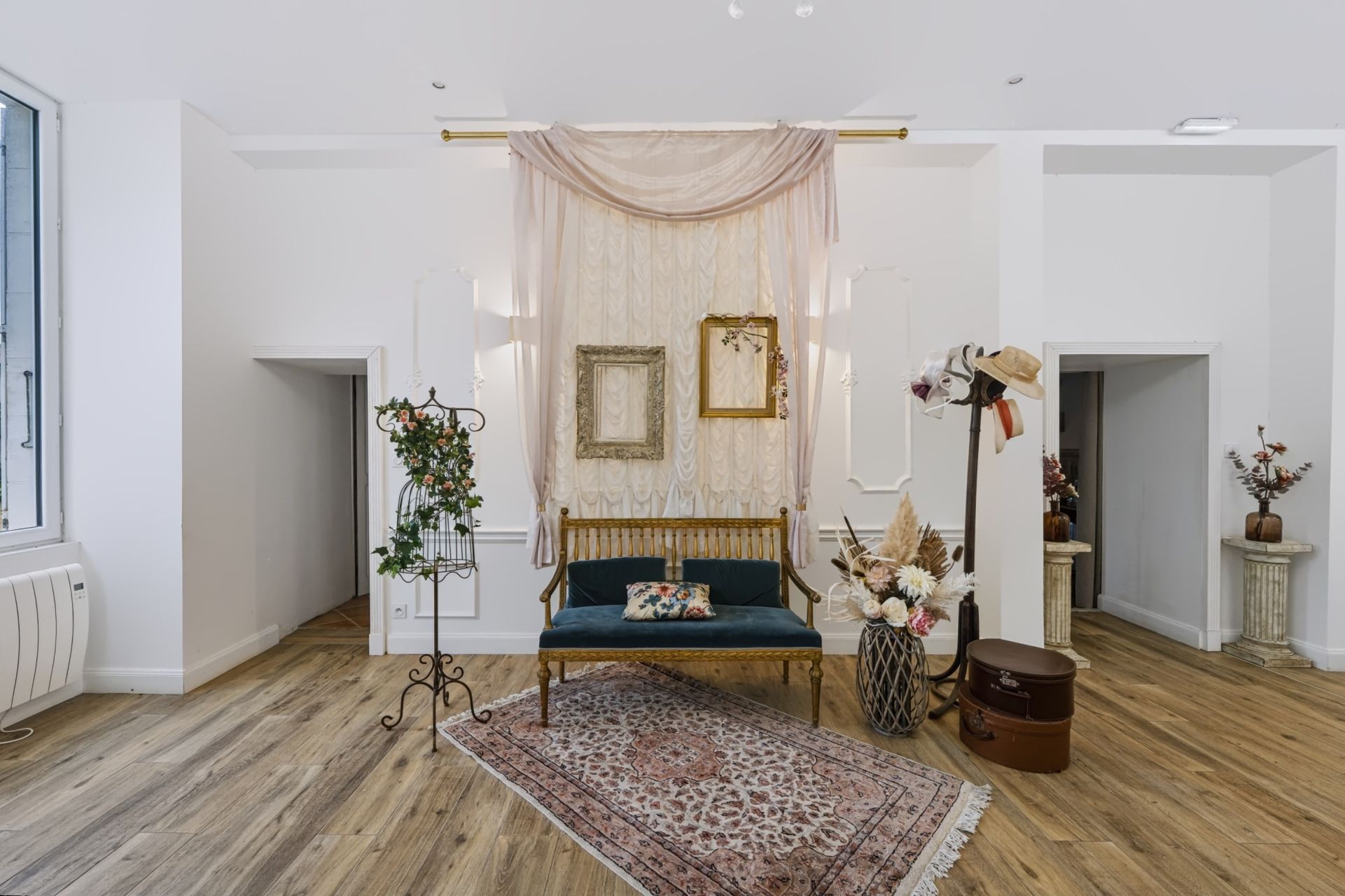 house 17 Rooms for sale on ST HIPPOLYTE (17430)