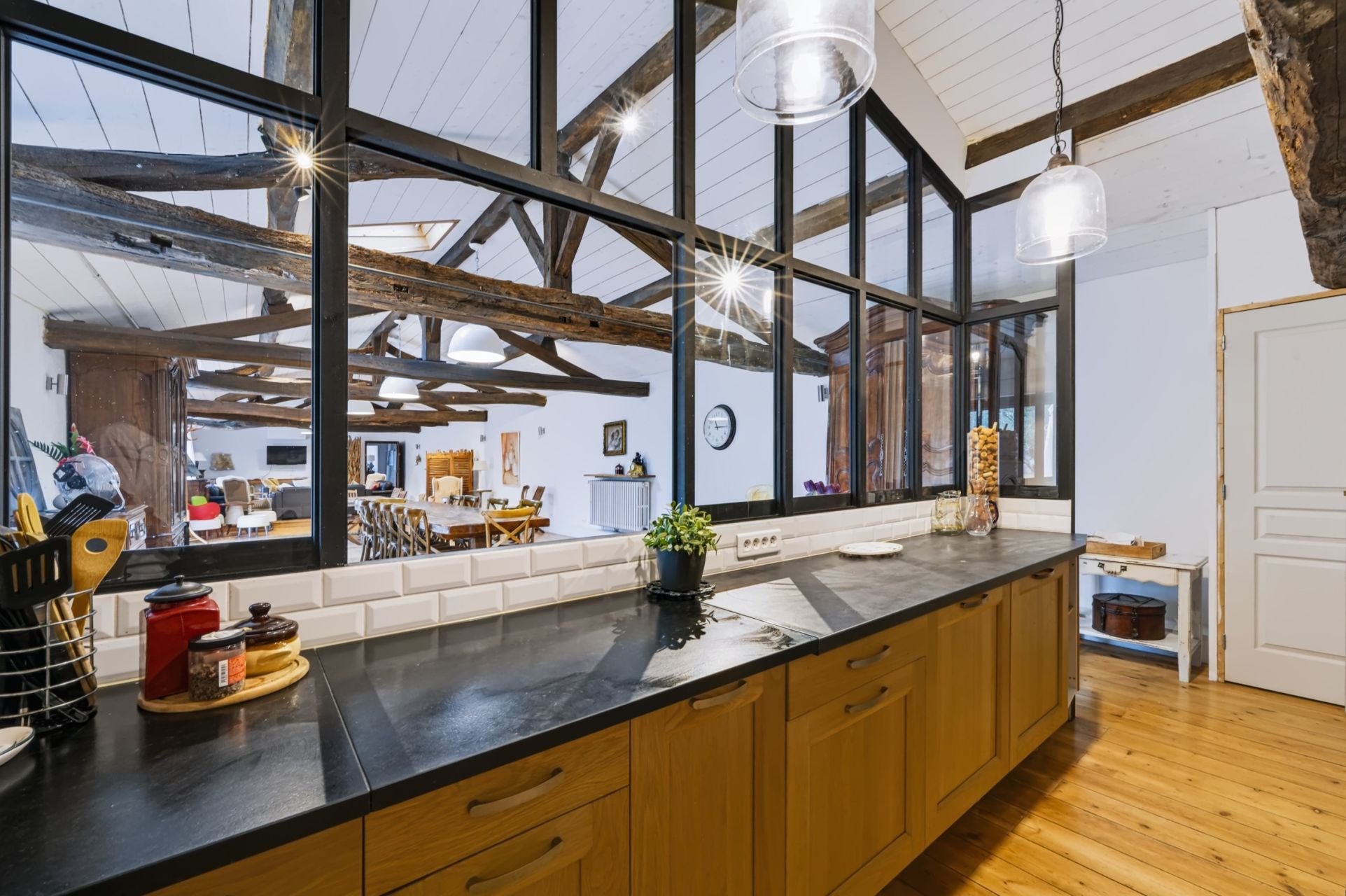 house 17 Rooms for sale on ST HIPPOLYTE (17430)