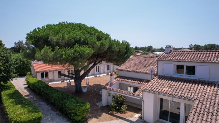 Vente Maison Saint-Pierre-d'Oléron 10&nbsp;Pièces 238&nbsp;m²