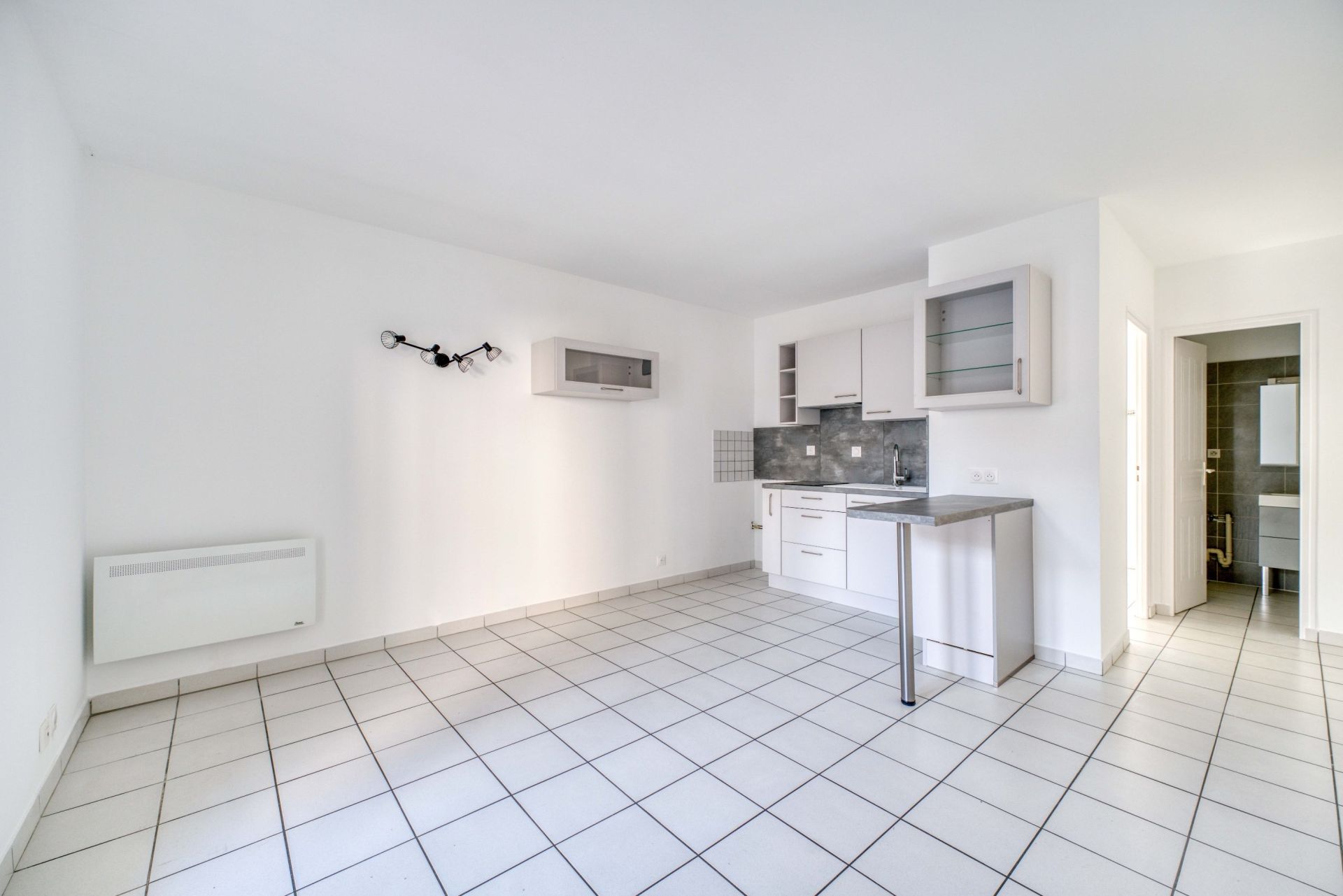 apartment 2 Rooms for sale on ROYAN (17200)