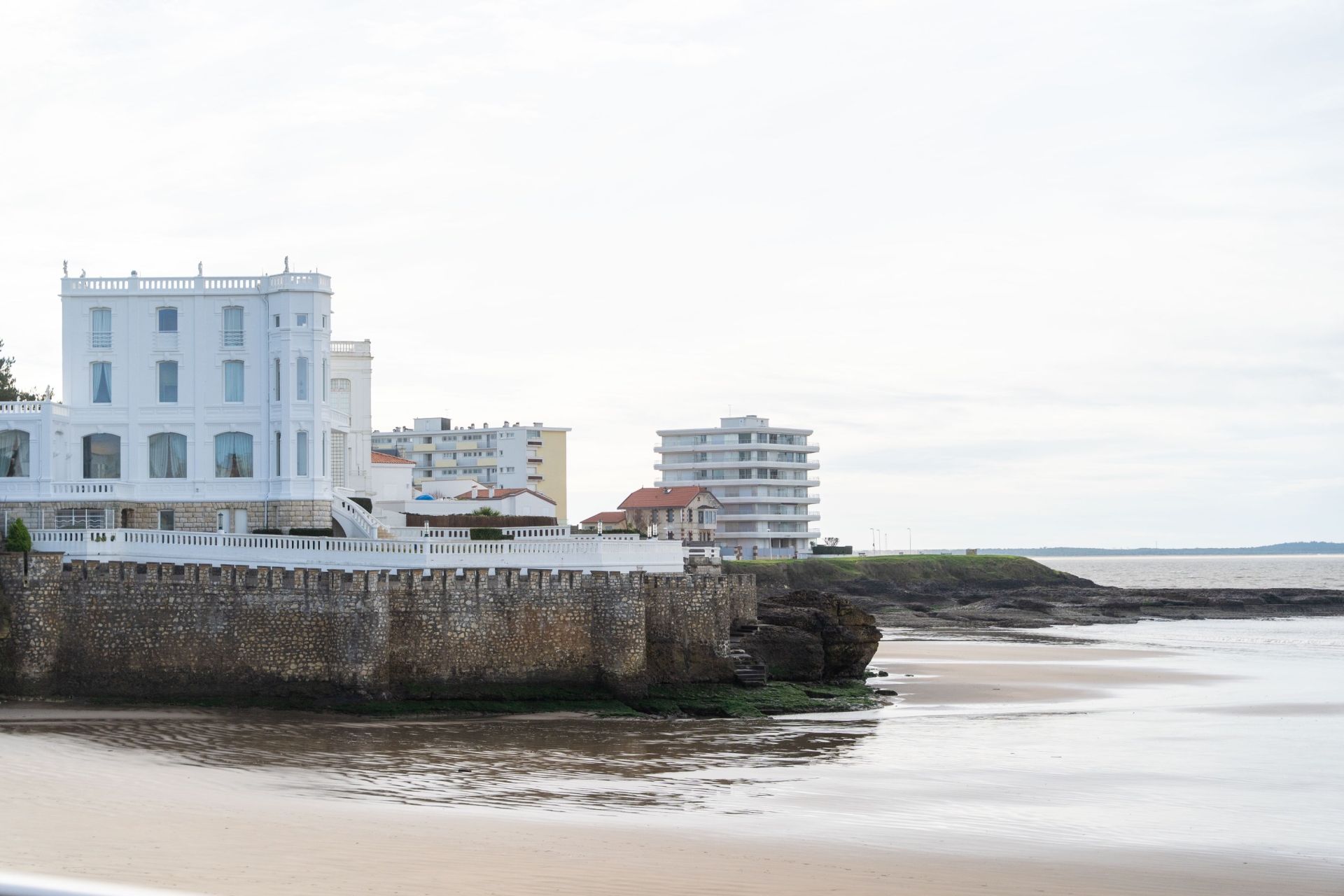 apartment 2 Rooms for sale on ROYAN (17200)