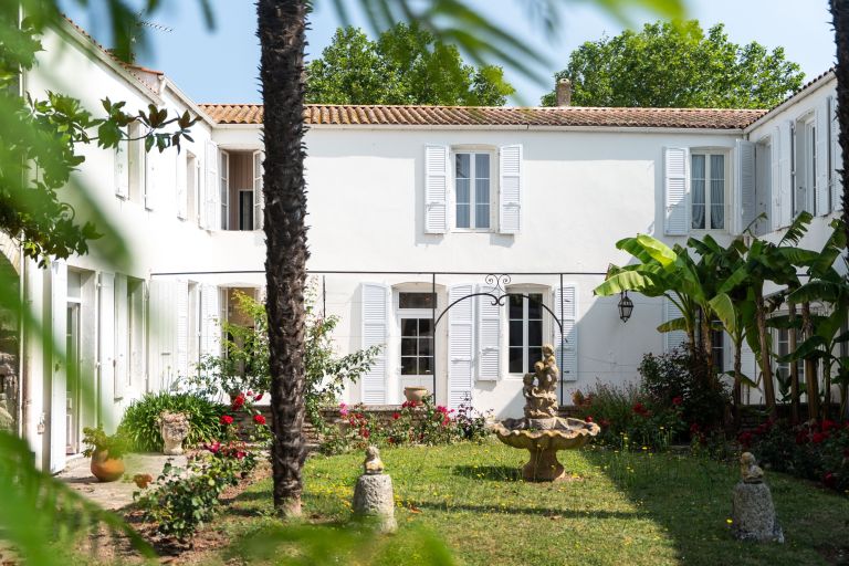 maison 18 Pièces en vente sur LE CHATEAU D OLERON (17480)