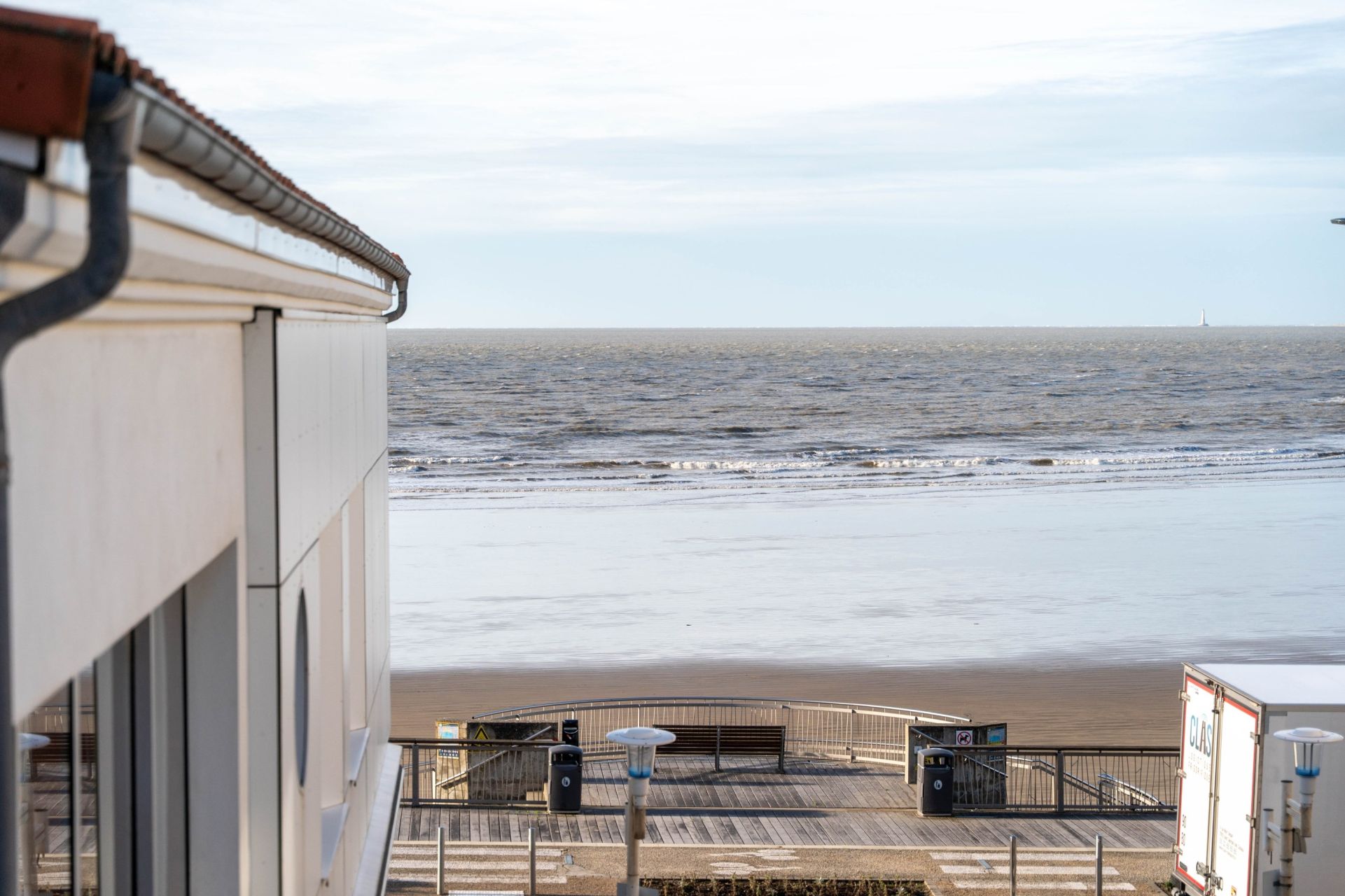 apartment 5 Rooms for sale on ROYAN (17200)