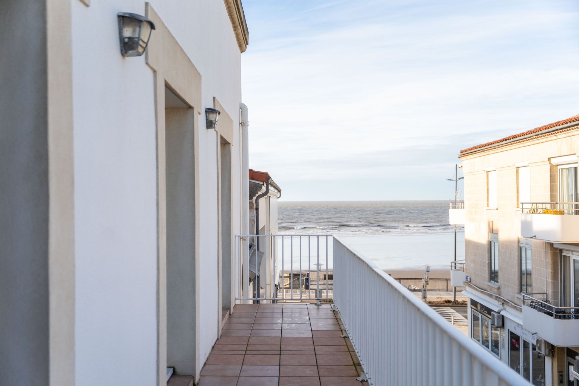 apartment 5 Rooms for sale on ROYAN (17200)