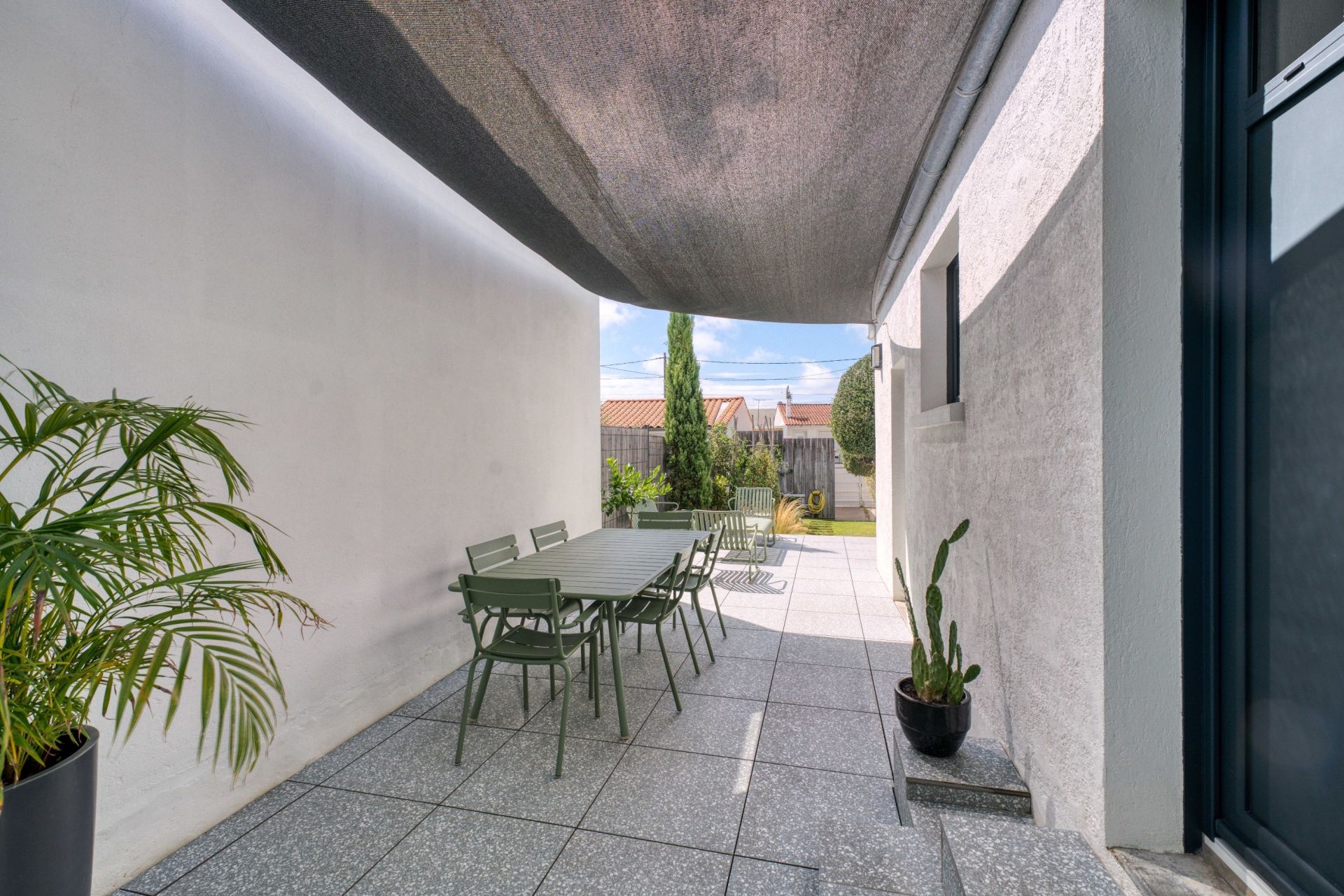 house 6 Rooms for sale on ROYAN (17200)