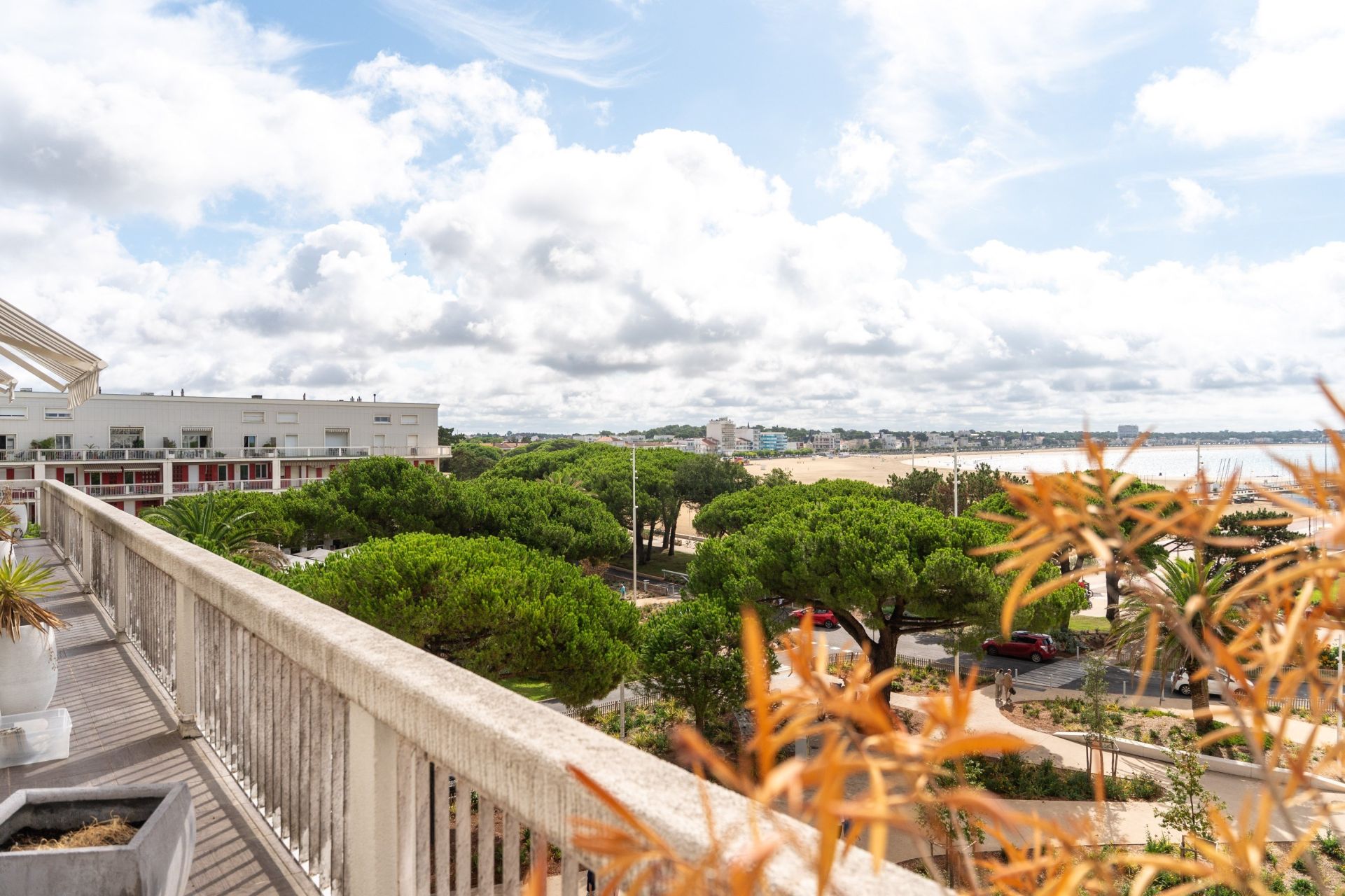 apartment 5 Rooms for sale on ROYAN (17200)