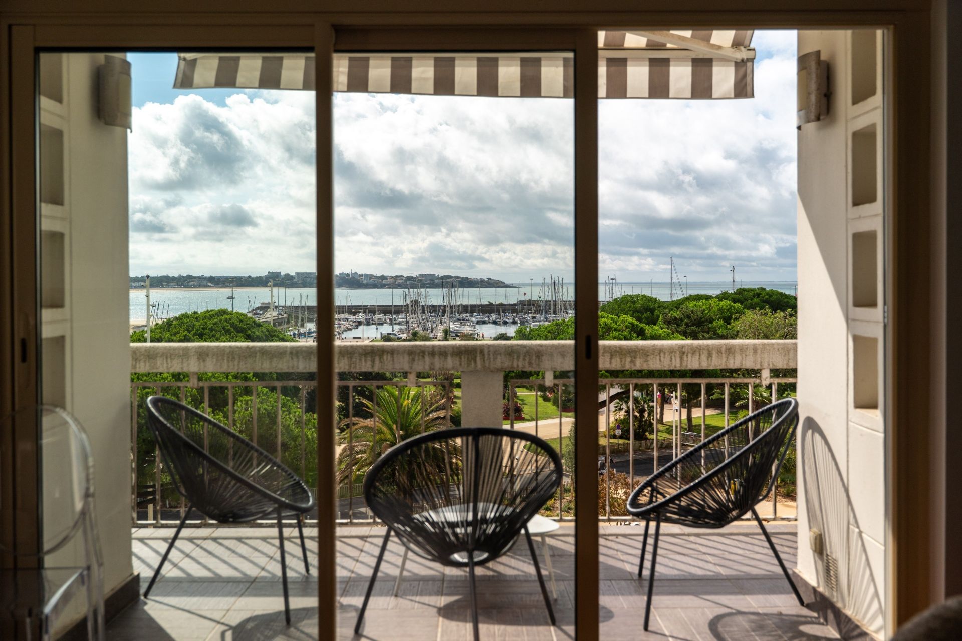 apartment 5 Rooms for sale on ROYAN (17200)