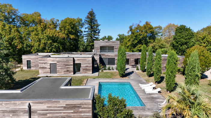 Sale Architect's house Saint-Yrieix-sur-Charente 10&nbsp;Rooms 478&nbsp;m²