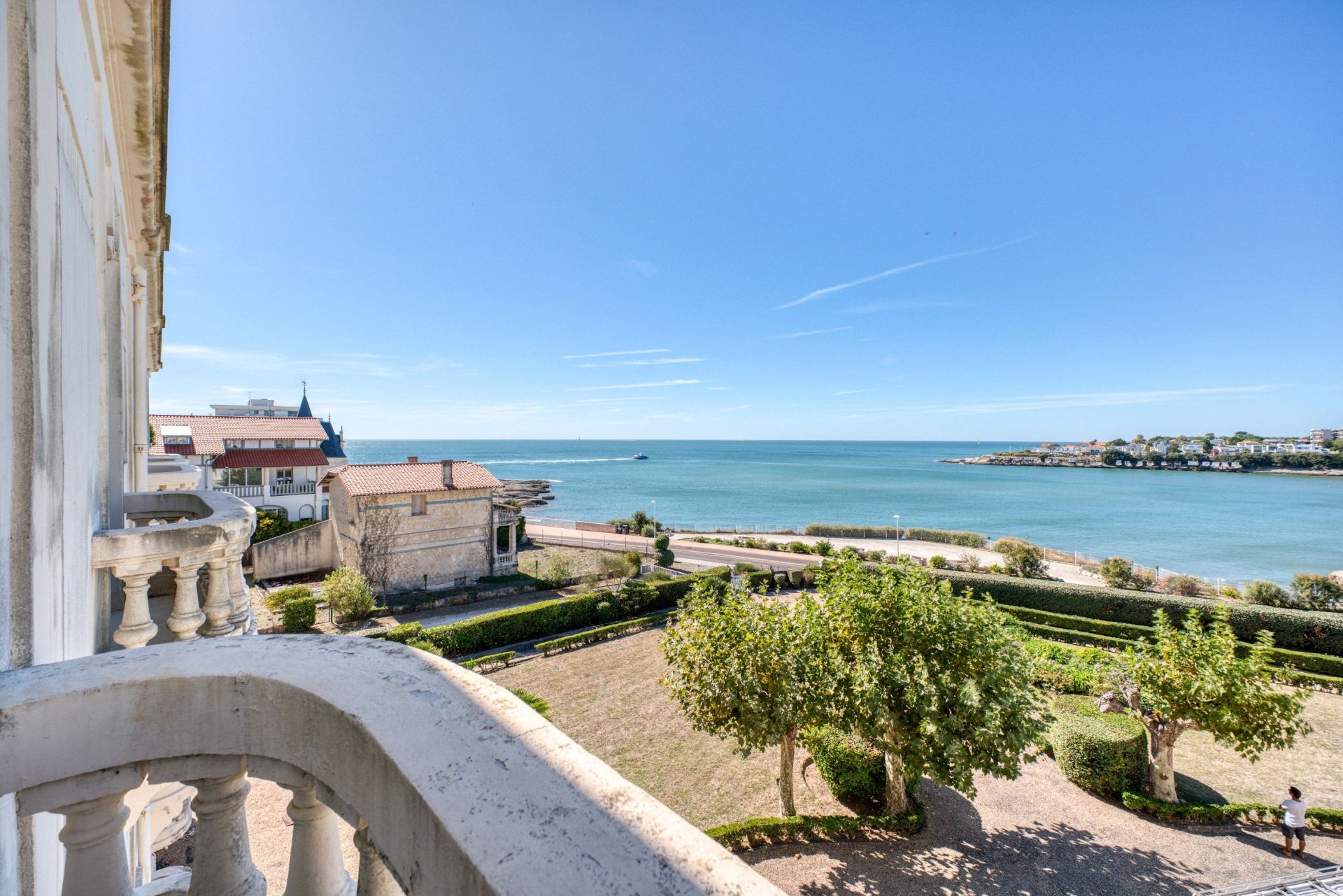 apartment 2 Rooms for sale on ROYAN (17200)