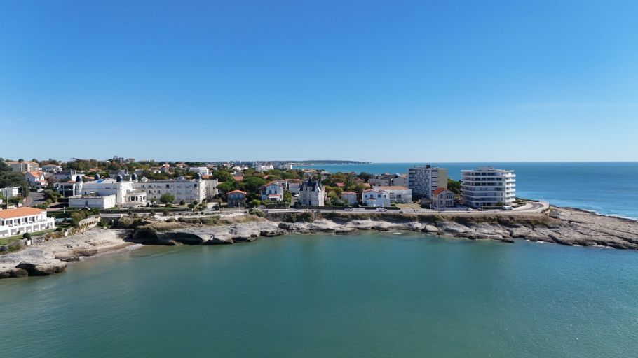 apartment 2 Rooms for sale on ROYAN (17200)