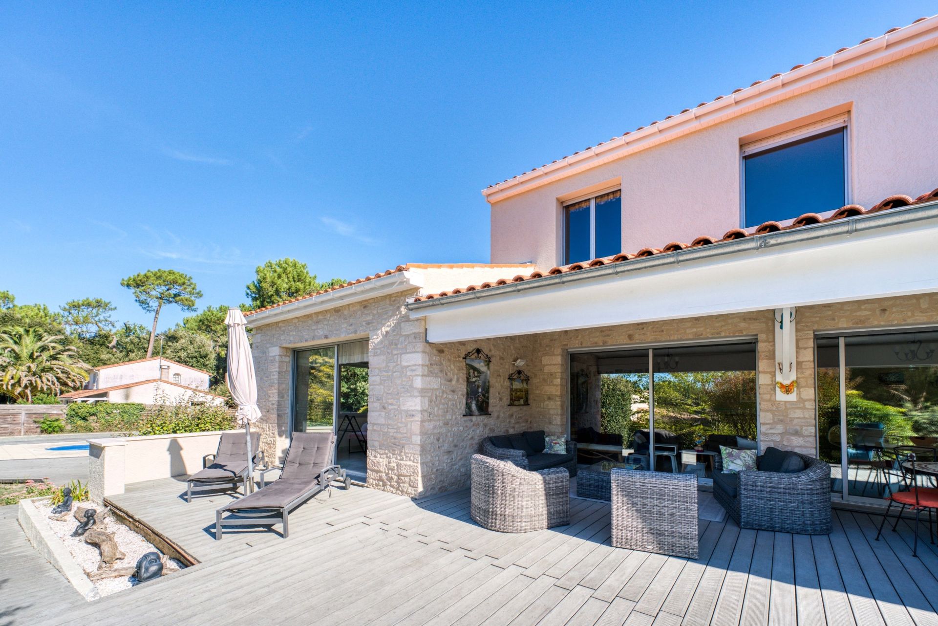 house 6 Rooms for sale on ST PALAIS SUR MER (17420)