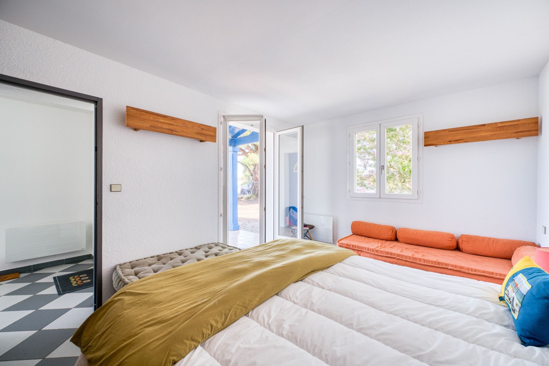 house 5 Rooms for sale on LA BREE LES BAINS (17840)