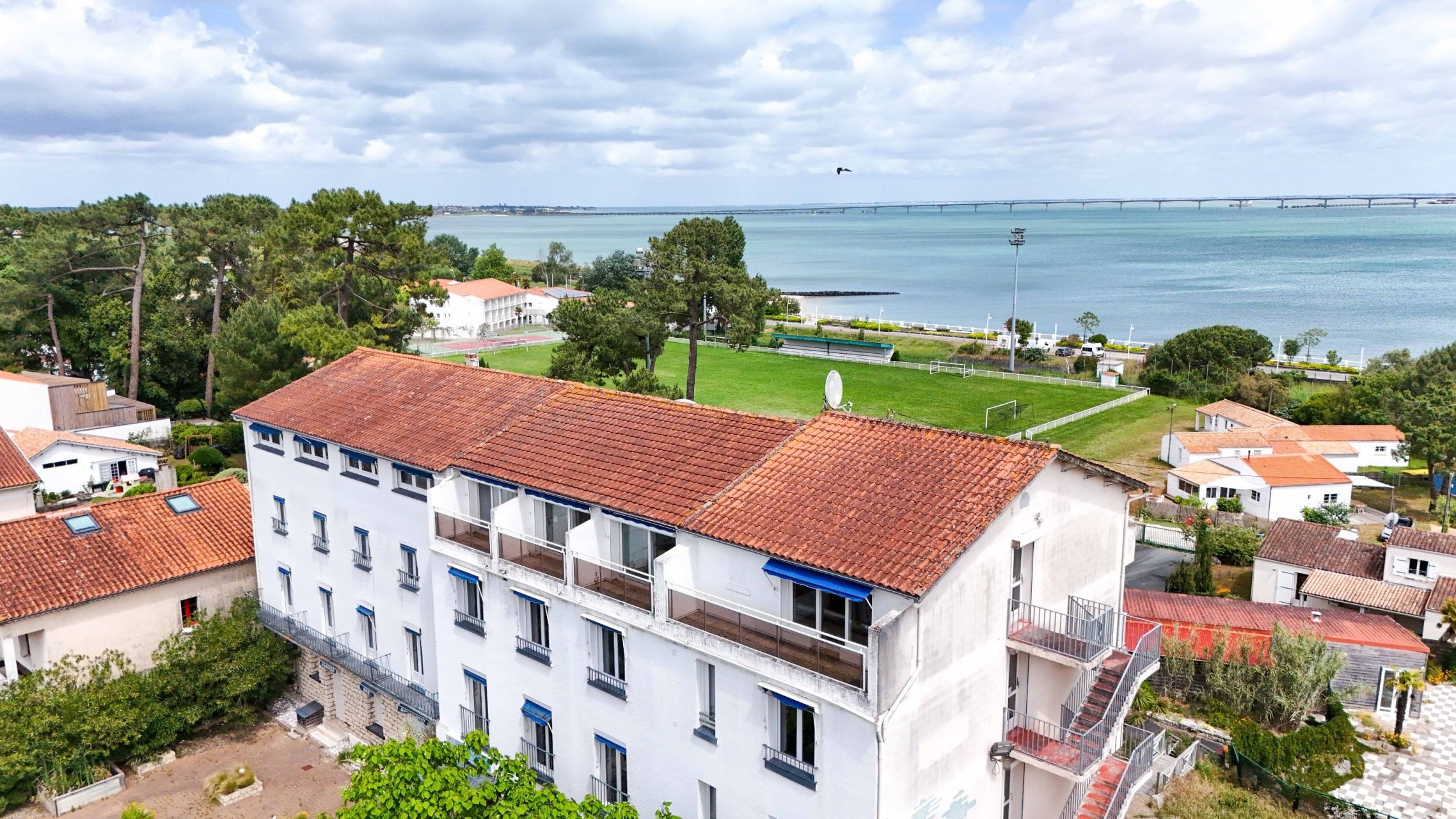 building for sale on ST TROJAN LES BAINS (17370)