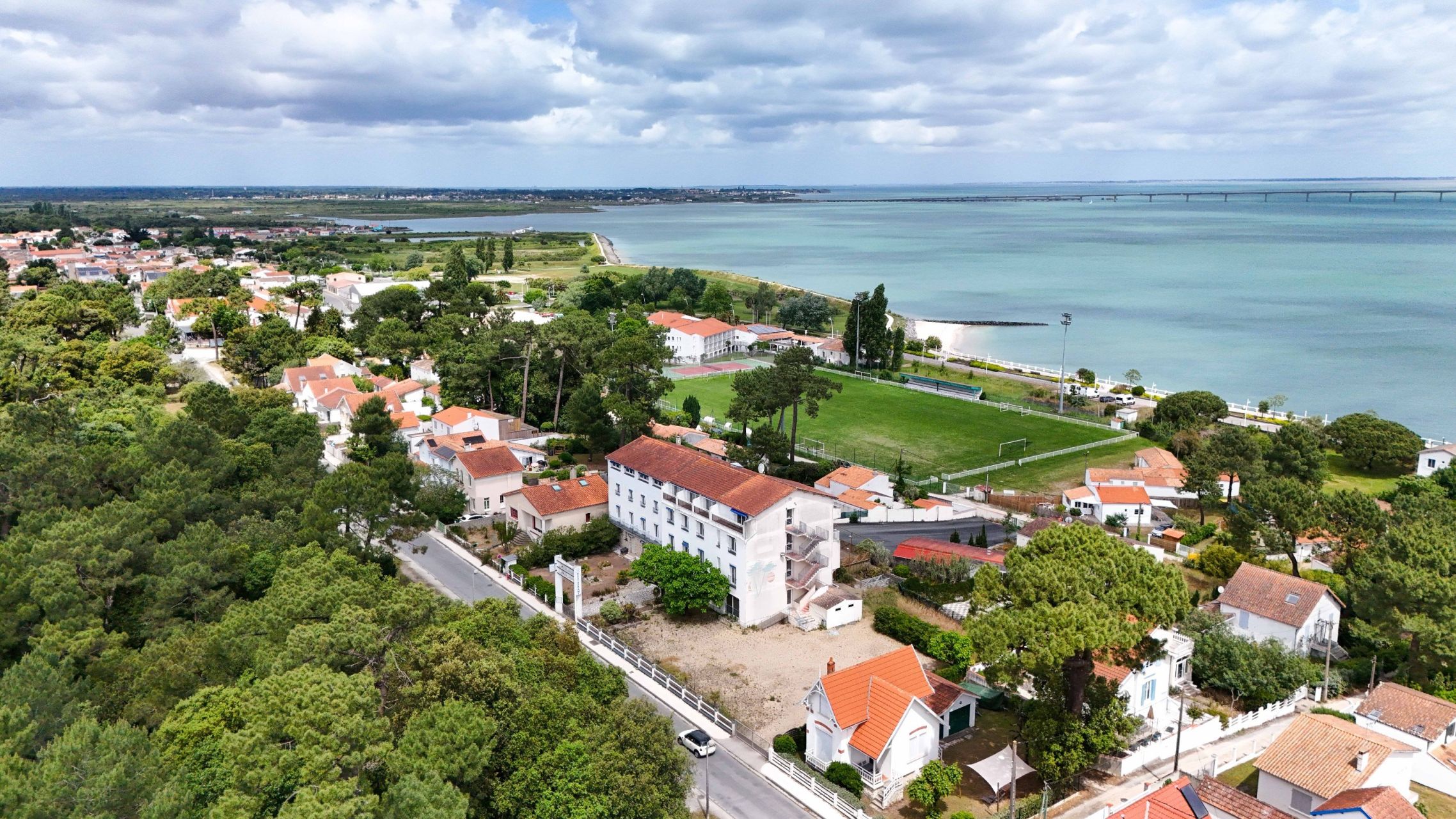 building for sale on ST TROJAN LES BAINS (17370)