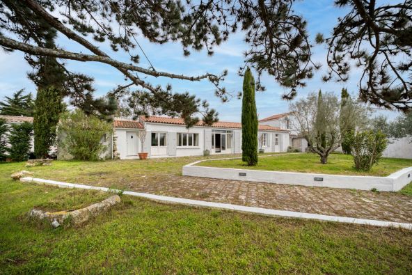 Vente Maison Saint-Pierre-d'Oléron 5&nbsp;Pièces 140&nbsp;m²